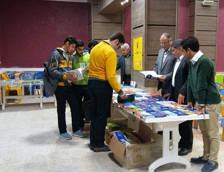 عکس نمایشگاه هفته کتاب شهر گرگان
