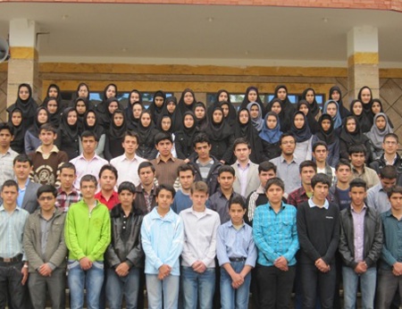 مسئولین و دانش آموزان بورسیه شهر شهر قدس