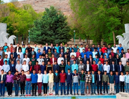 مسئولین و دانش آموزان بورسیه شهر شهركرد