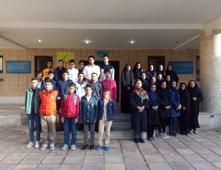 مسئولین و دانش آموزان بورسیه شهر نطنز