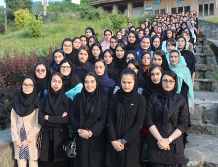 مسئولین و دانش آموزان بورسیه شهر لاهيجان