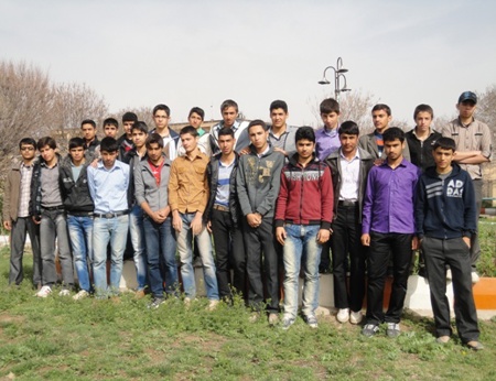 مسئولین و دانش آموزان بورسیه شهر كبودرآهنگ