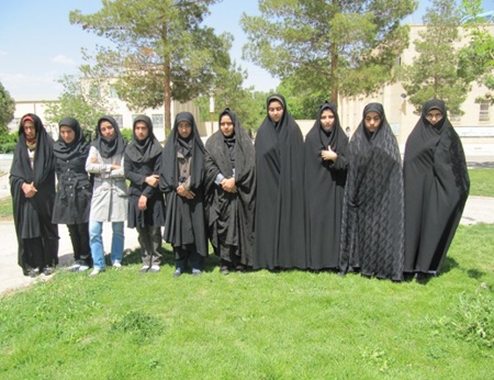مسئولین و دانش آموزان بورسیه شهر مهريز