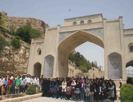 مسئولین و دانش آموزان بورسیه شهر شيراز