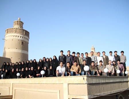 مسئولین و دانش آموزان بورسیه شهر نجف آباد