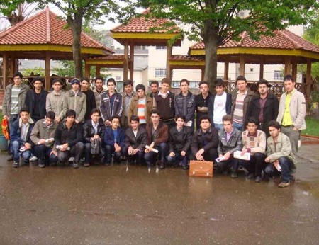 مسئولین و دانش آموزان بورسیه شهر رشت