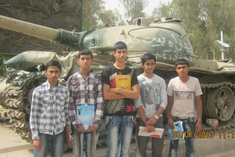 مسئولین و دانش آموزان بورسیه شهر دشت آزادگان