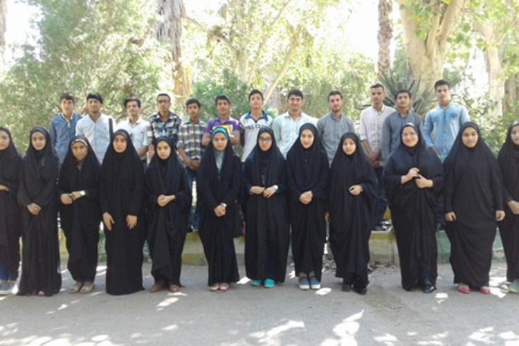 مسئولین و دانش آموزان بورسیه شهر دشت آزادگان