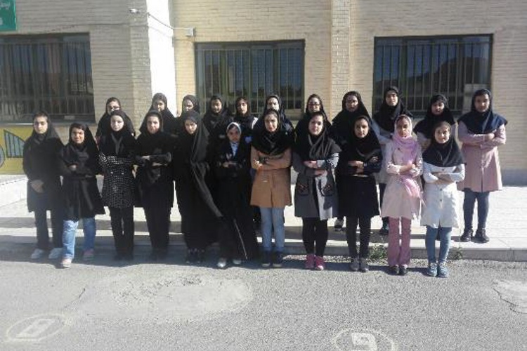 مسئولین و دانش آموزان بورسیه شهر فولاد شهر
