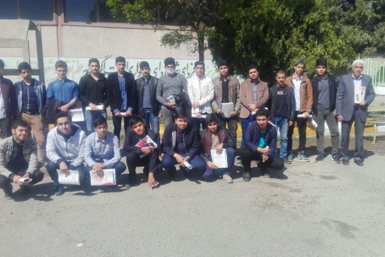 مسئولین و دانش آموزان بورسیه شهر سلماس