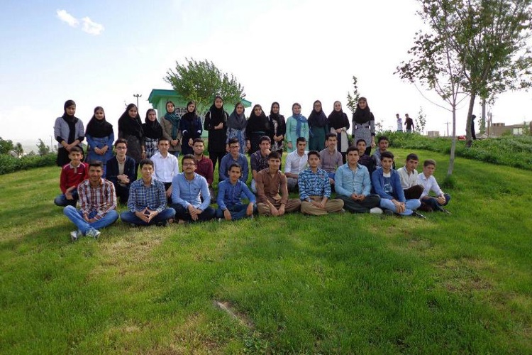 مسئولین و دانش آموزان بورسیه شهر اشنويه