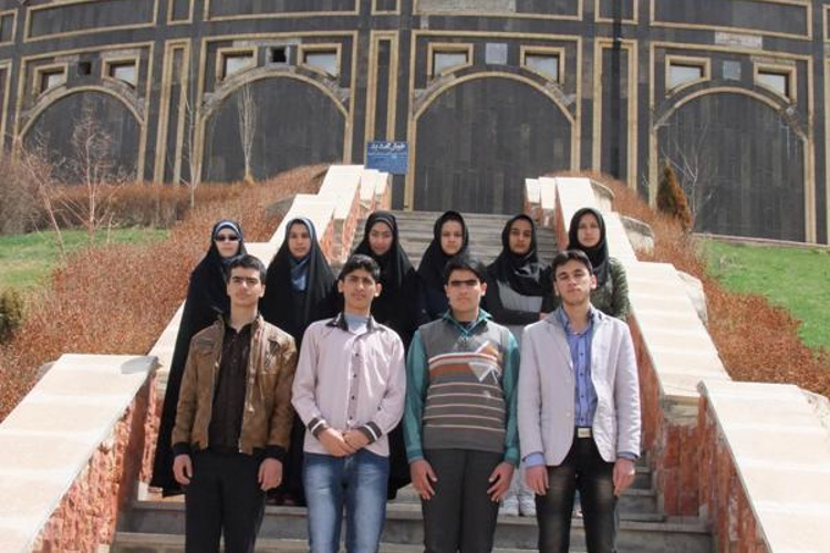 مسئولین و دانش آموزان بورسیه شهر بستان آباد