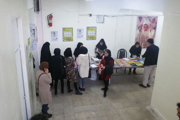 عکس نمایشگاه هفته کتاب شهر اروميه