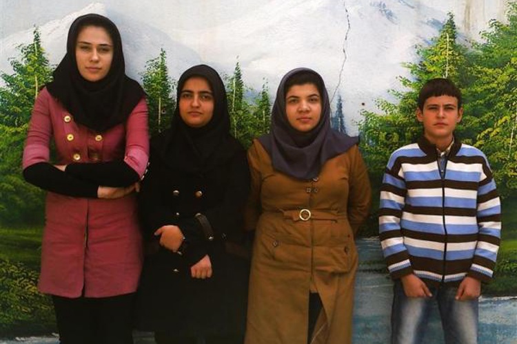 مسئولین و دانش آموزان بورسیه شهر گلستان