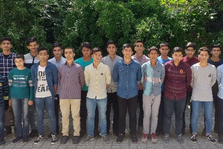 مسئولین و دانش آموزان بورسیه شهر آزادشهر
