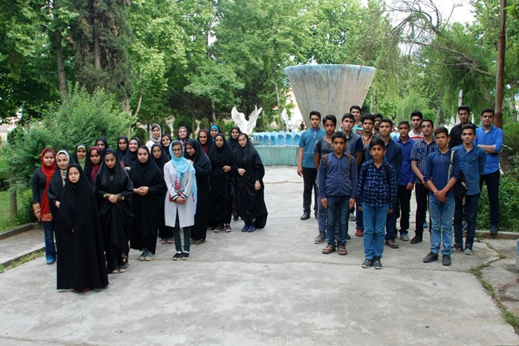 مسئولین و دانش آموزان بورسیه شهر خان ببين