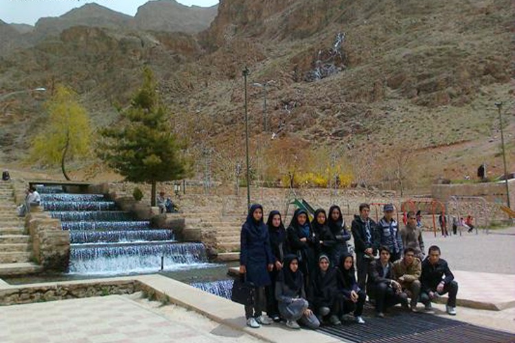 مسئولین و دانش آموزان بورسیه شهر فريدونشهر