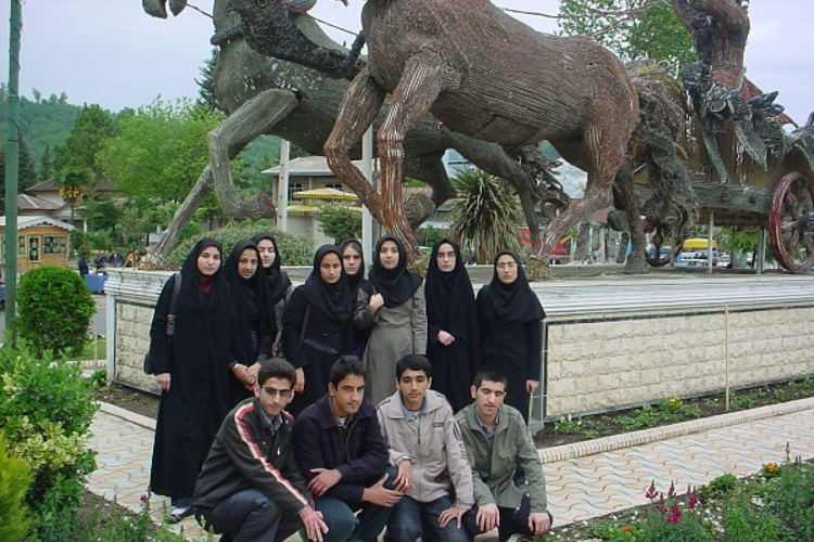 مسئولین و دانش آموزان بورسیه شهر تالش